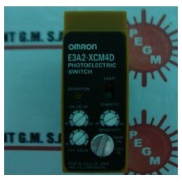 OMRON E3A2-XCM4D PHOTO SWITCH