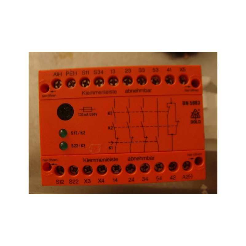 E.DOLD EMERGENCY STOP RELAY VDE 0113 BN