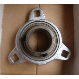 HUB CITY BEARING CAST 3BOLT/PLATED