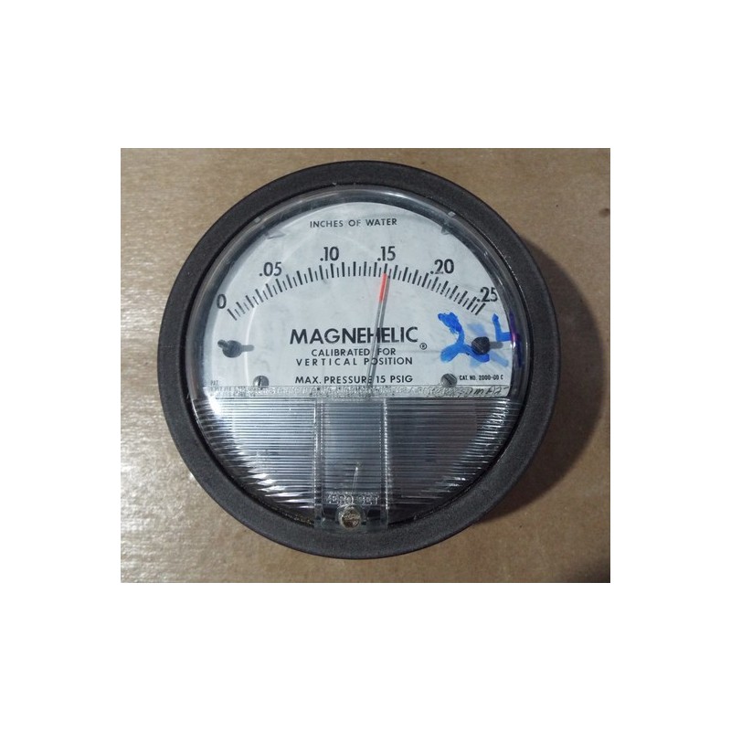 DWYER MAGNEHELIC GAUGE FOR WATER 0-.25