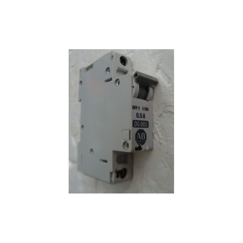 ALLEN BRADLEY 1492-CB1-DG005