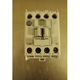 ALLEN BRADLEY CONTACTOR 100-C09DJ01 