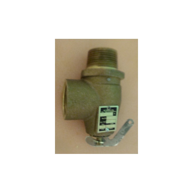 CONBRACO POP SAFETY VALVE 1"M X 1"F