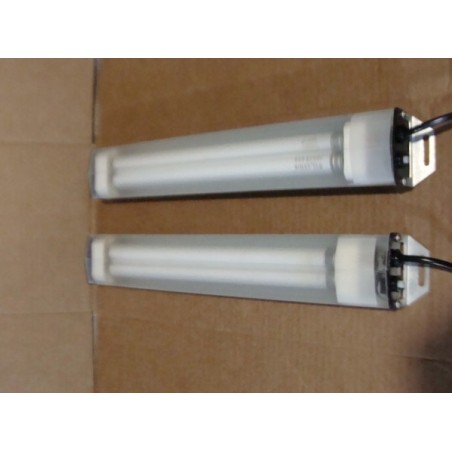 STOCKER & YALE FLUORESCENT LAMP 14"