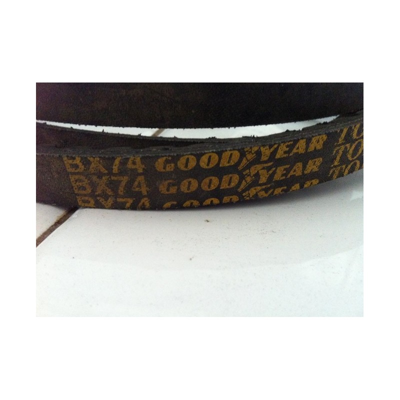 GOOD YEAR BELT BX74