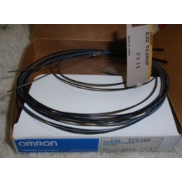 "OMRON E32-TC200 Fiber Sensor - High-Precision Detection up to 200mm"