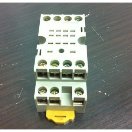 OMRON PYF-14A-N RELAY SOCKET