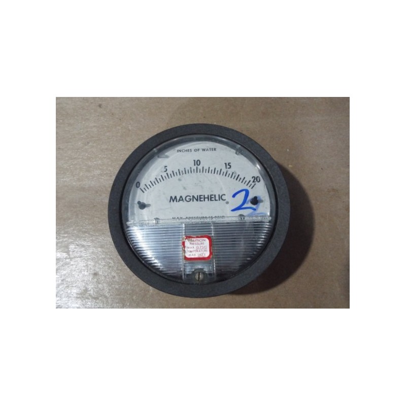 DWYER MAGNEHELIC GAUGE PRESSURE 15 PSIG -20 OF WATER