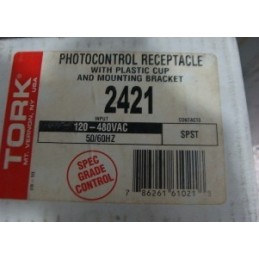 TORK PHOTO CONTROL RECEPTABLE 2421 120-480 VAC 50/60HZ LOT OF 2