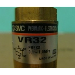 SMC PNEUMATIC ELECTRIC VR32 Z156Q-AE