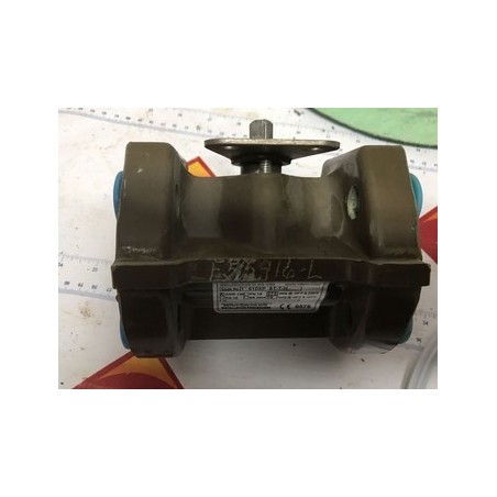 NIL-COR FANGED BALL VALVE 1-610-STTH