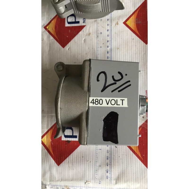 HUBBELL CONNECTOR 480 VOLTS