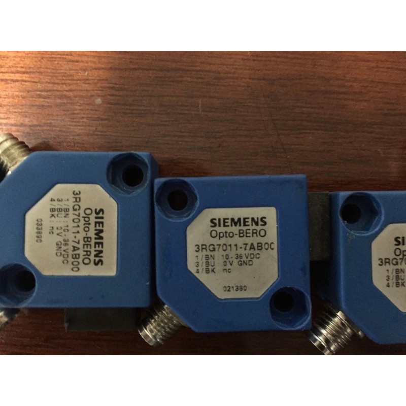 SIEMENS 3RG7011-7AB00