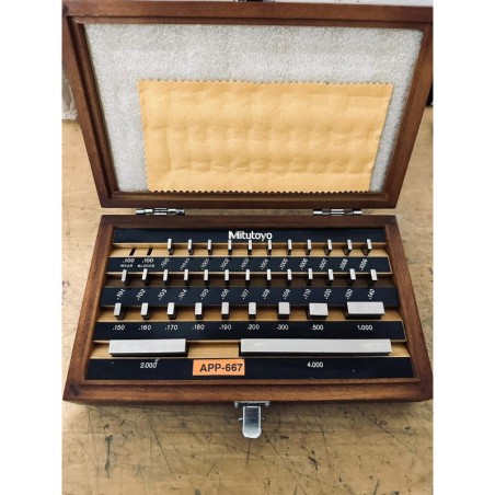 MITUTOYO GAUGE BLOCK SET 516-914-26