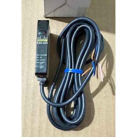 OMRON PHOTOELECTRIC SWITCH E3X-A51 2M