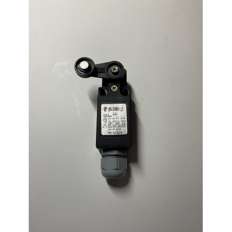 Pizzato FR 1430A Safety Limit Switch with Roller Lever