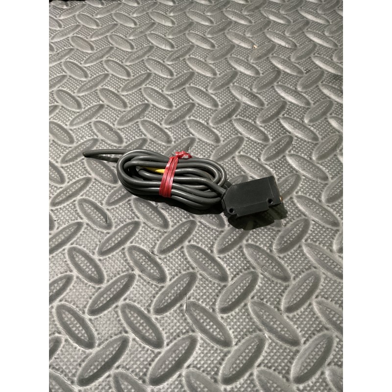 OMRON  E3V-R2C43S