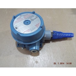 UNITED CONTROLS TEMPERATURE SWITCH C120-120