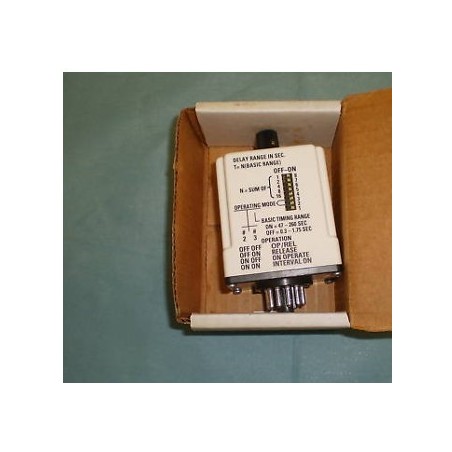 YORK PET-1481A TIME DELAY RELAY 0.3 S SECONDS TO 2.2 HOURS